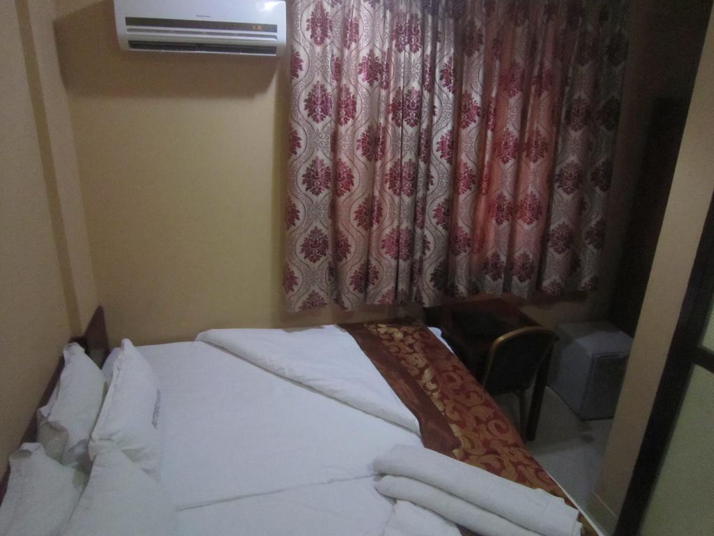 Butterfly Hotel Dar es Salaam Exterior photo